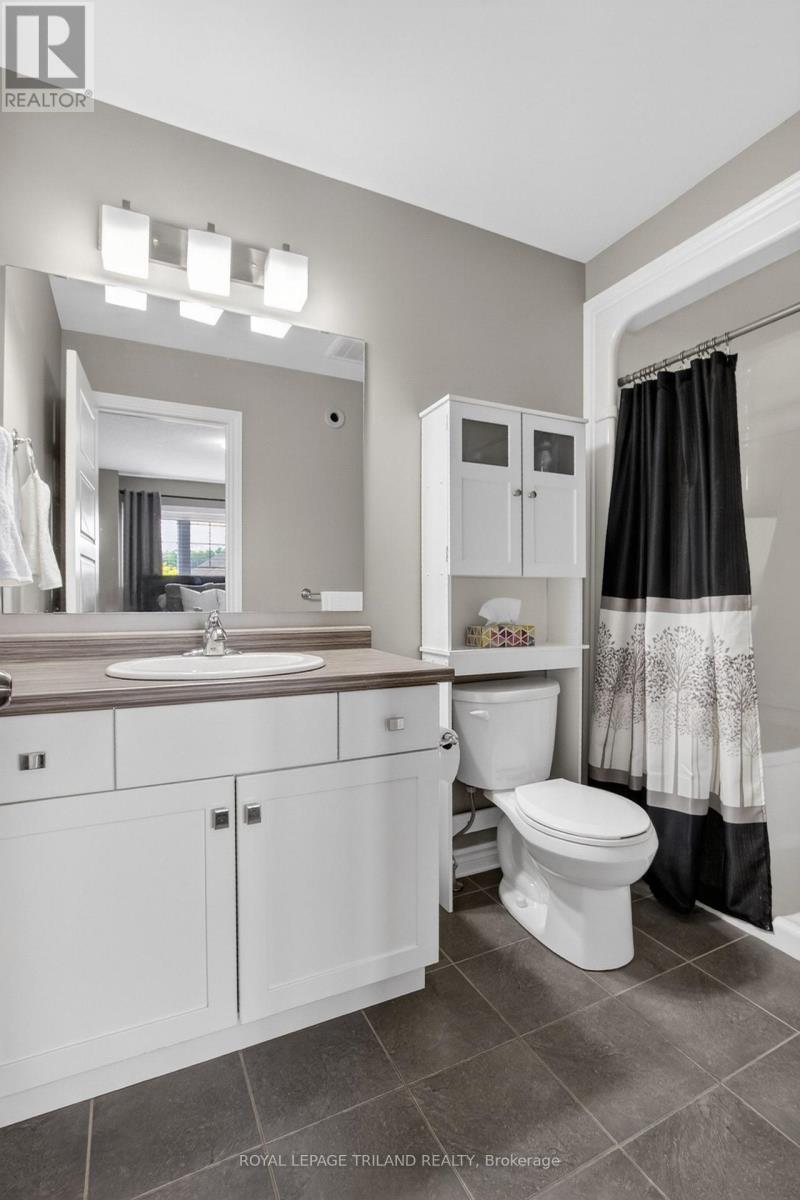 17 Bridle Path, St. Thomas, ON