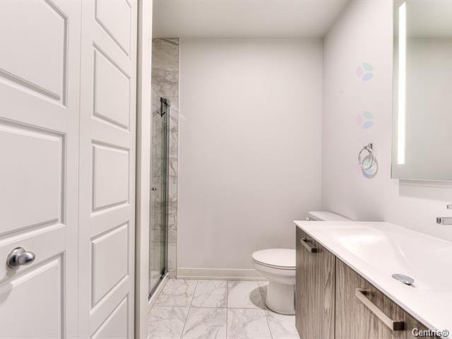Bathroom - 802-1900 Rue Émile-Martineau, Laval (Laval-Des-Rapides), QC