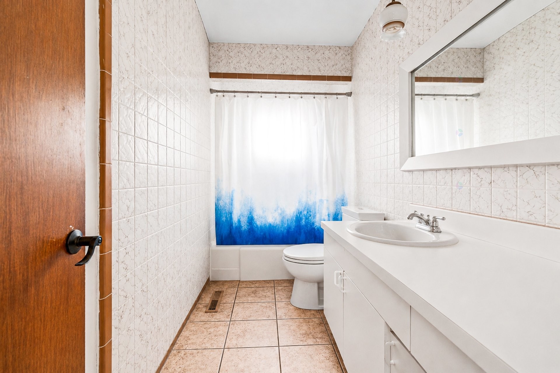 Dwelling - 2049 - 2051 Boul. Du Curé-Labelle, Saint-Jérôme, QC - Indoor Photo Showing Bathroom