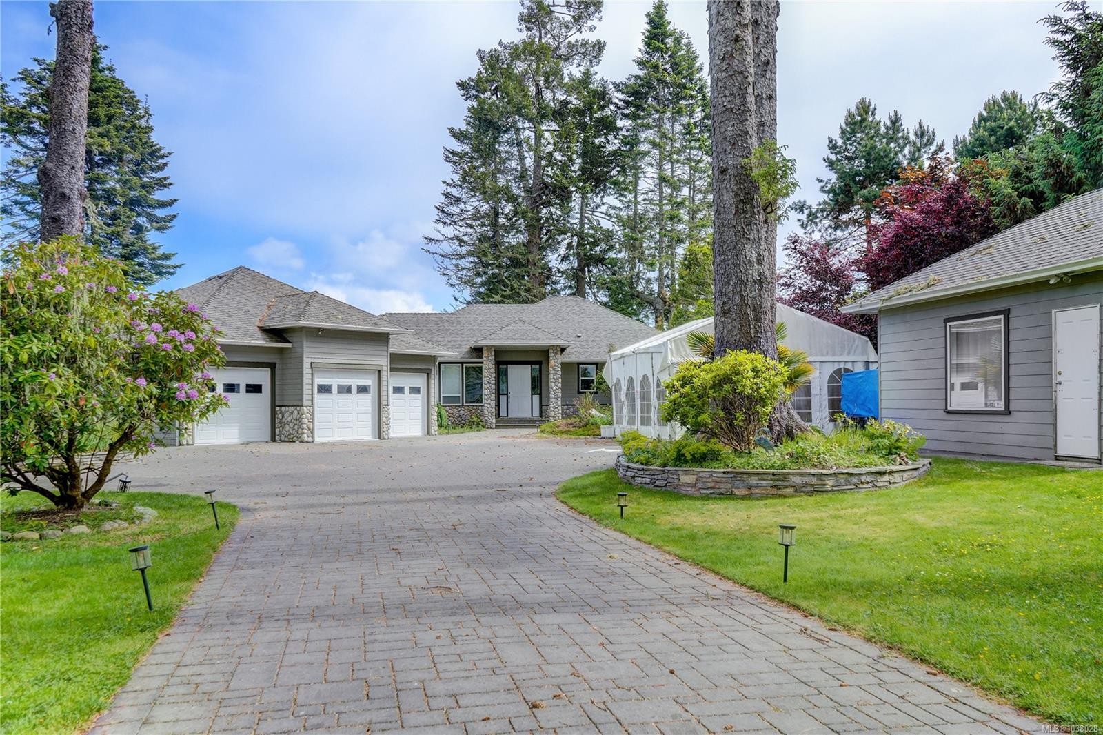 7079 Richview Dr, Sooke, BC