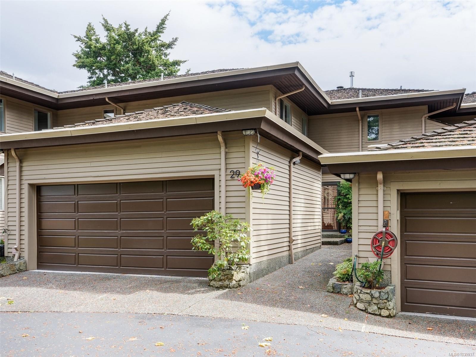 #29-2353 Harbour Rd, Sidney, BC