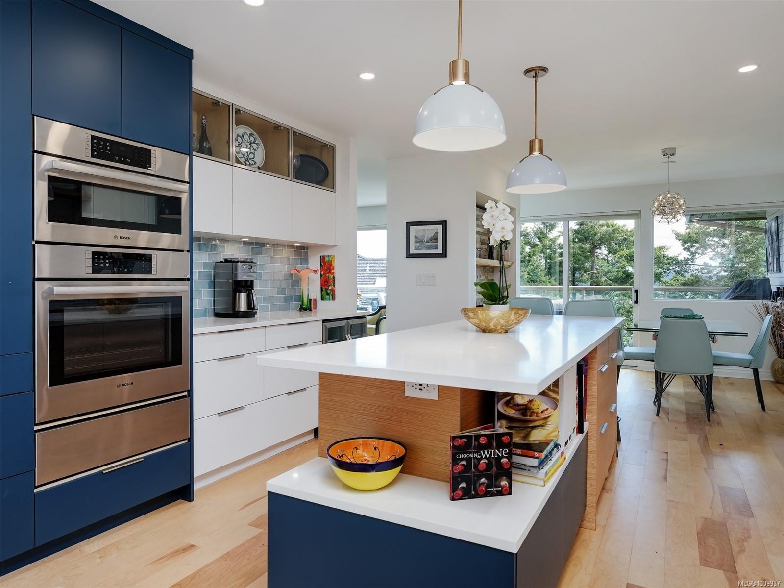 #29-2353 Harbour Rd, Sidney, BC