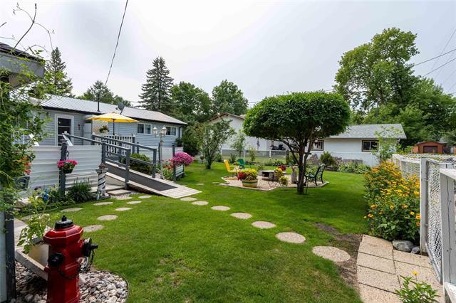 543 Silverdale Ave, Winnipeg Beach, MB