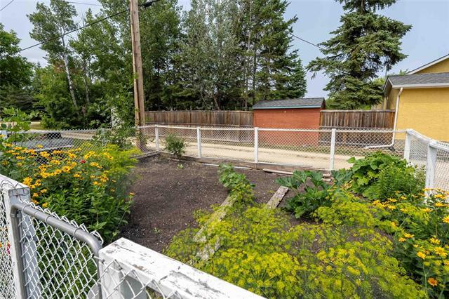 543 Silverdale Ave, Winnipeg Beach, MB