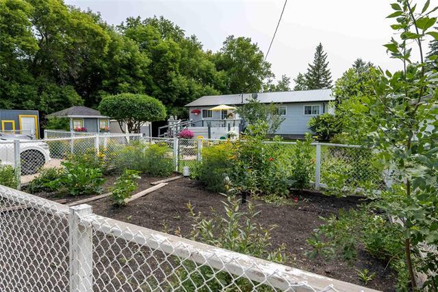 543 Silverdale Ave, Winnipeg Beach, MB