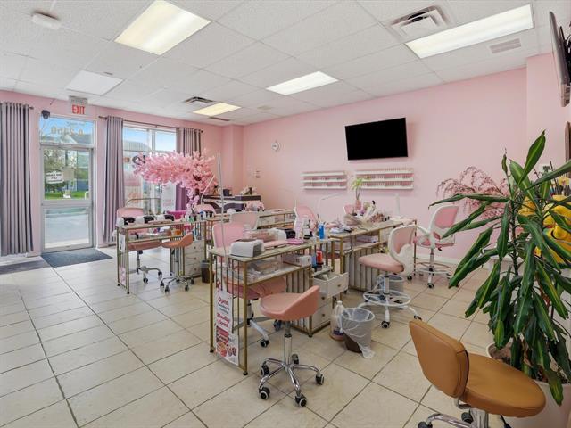 2450 Main St, Winnipeg, MB