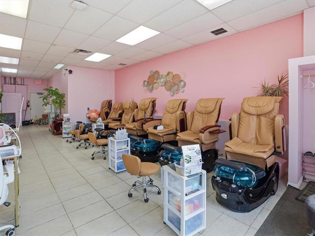 2450 Main St, Winnipeg, MB