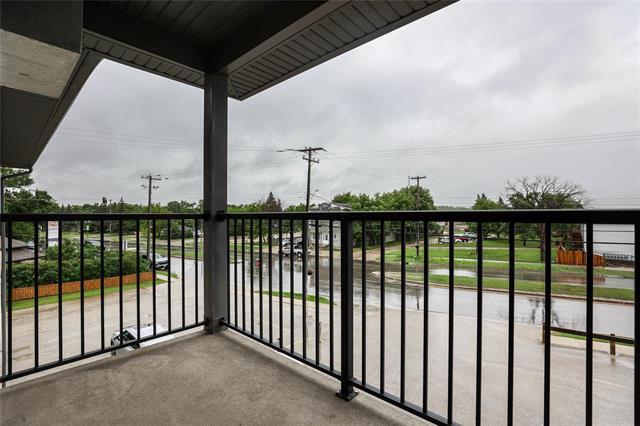 10-423 Main St, St Adolphe, MB