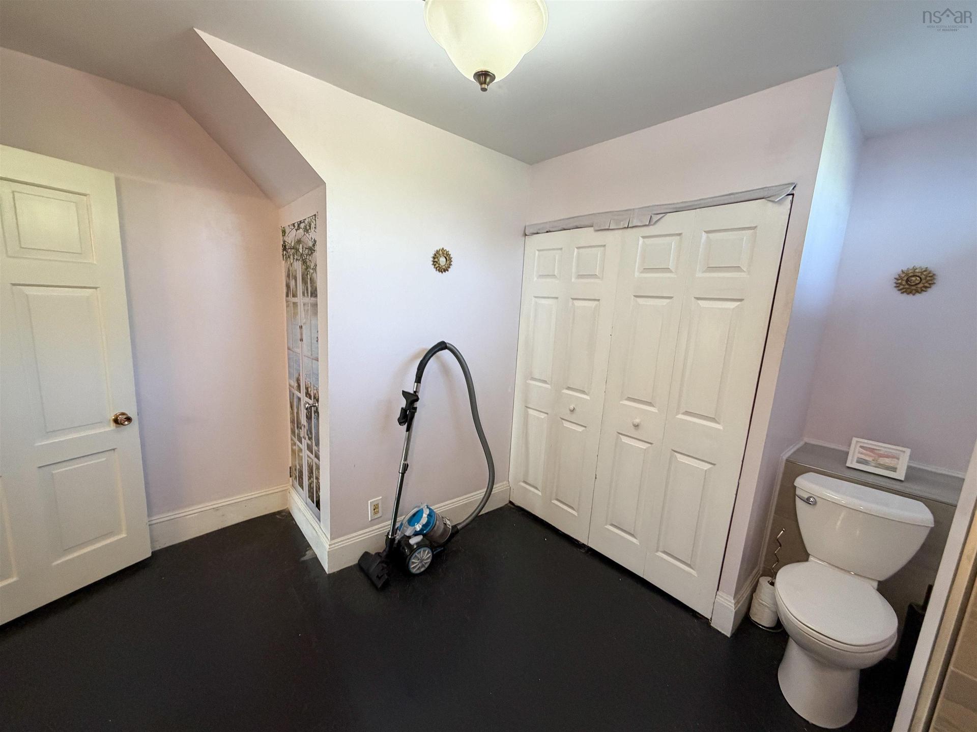 108 Highway 304, Overton, NS - Indoor Photo Showing Other Room