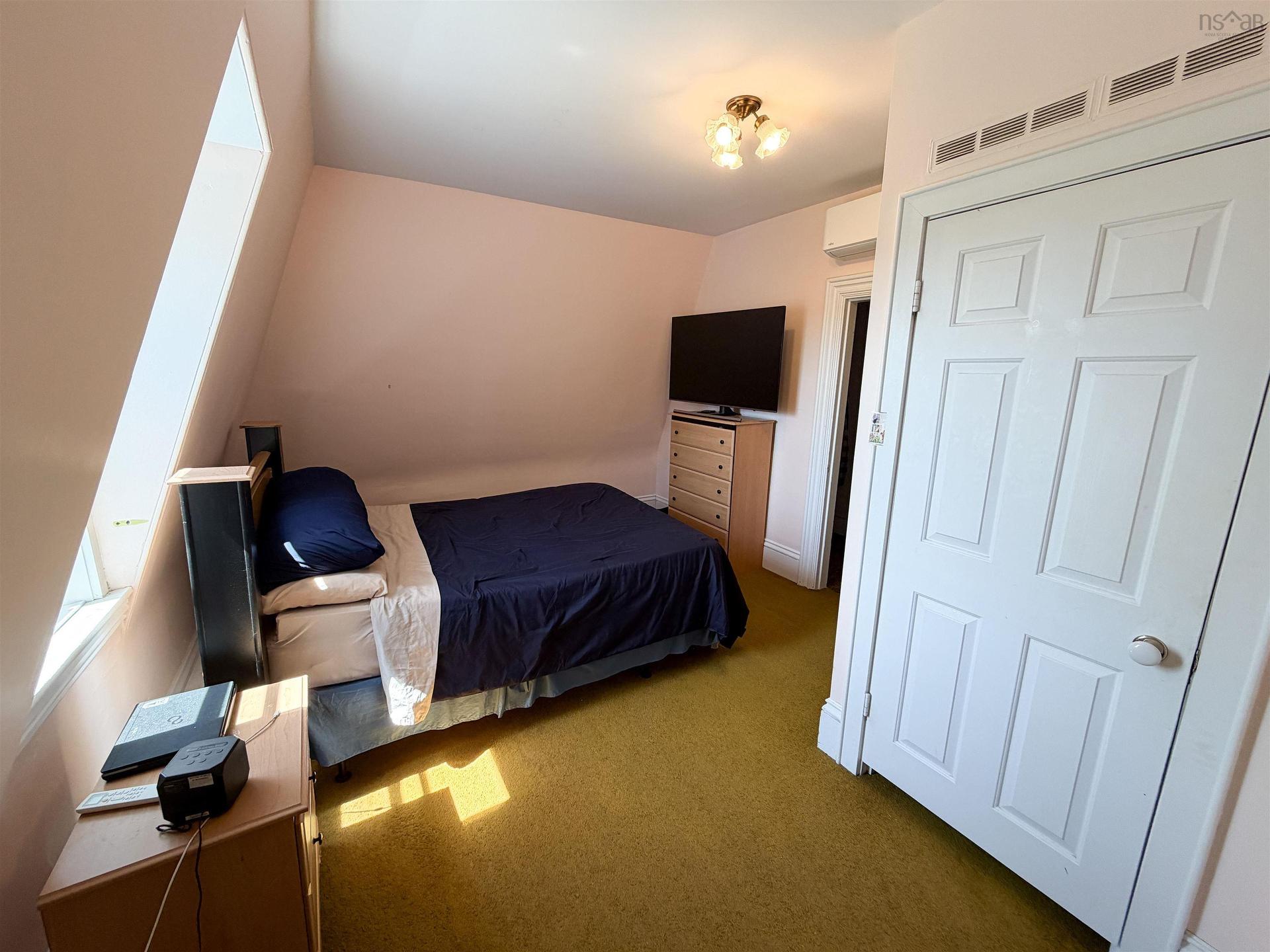 108 Highway 304, Overton, NS - Indoor Photo Showing Bedroom