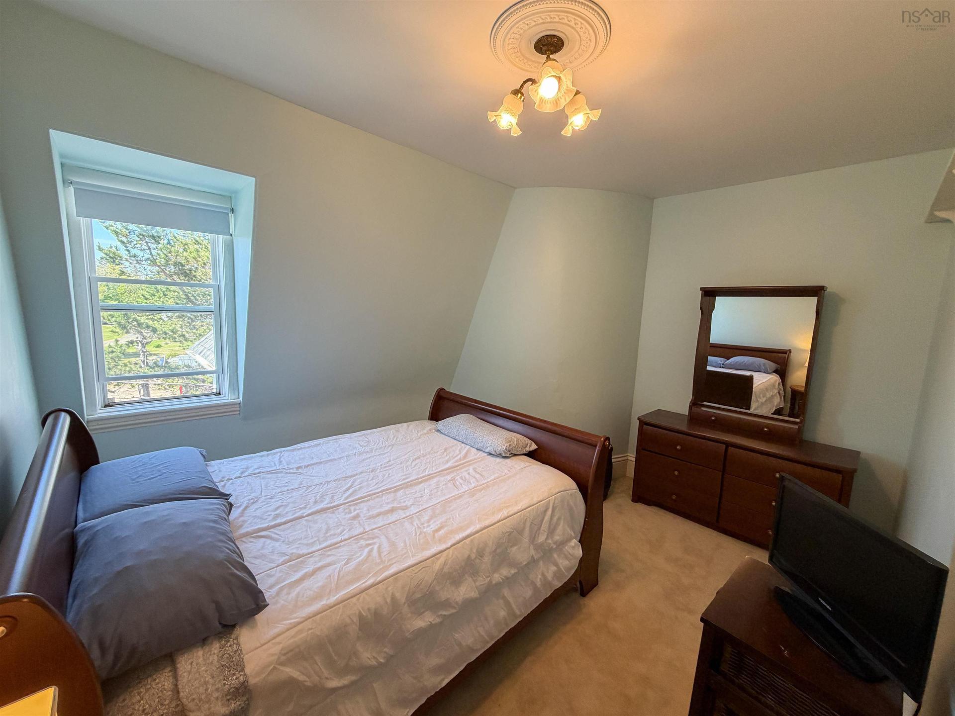 108 Highway 304, Overton, NS - Indoor Photo Showing Bedroom