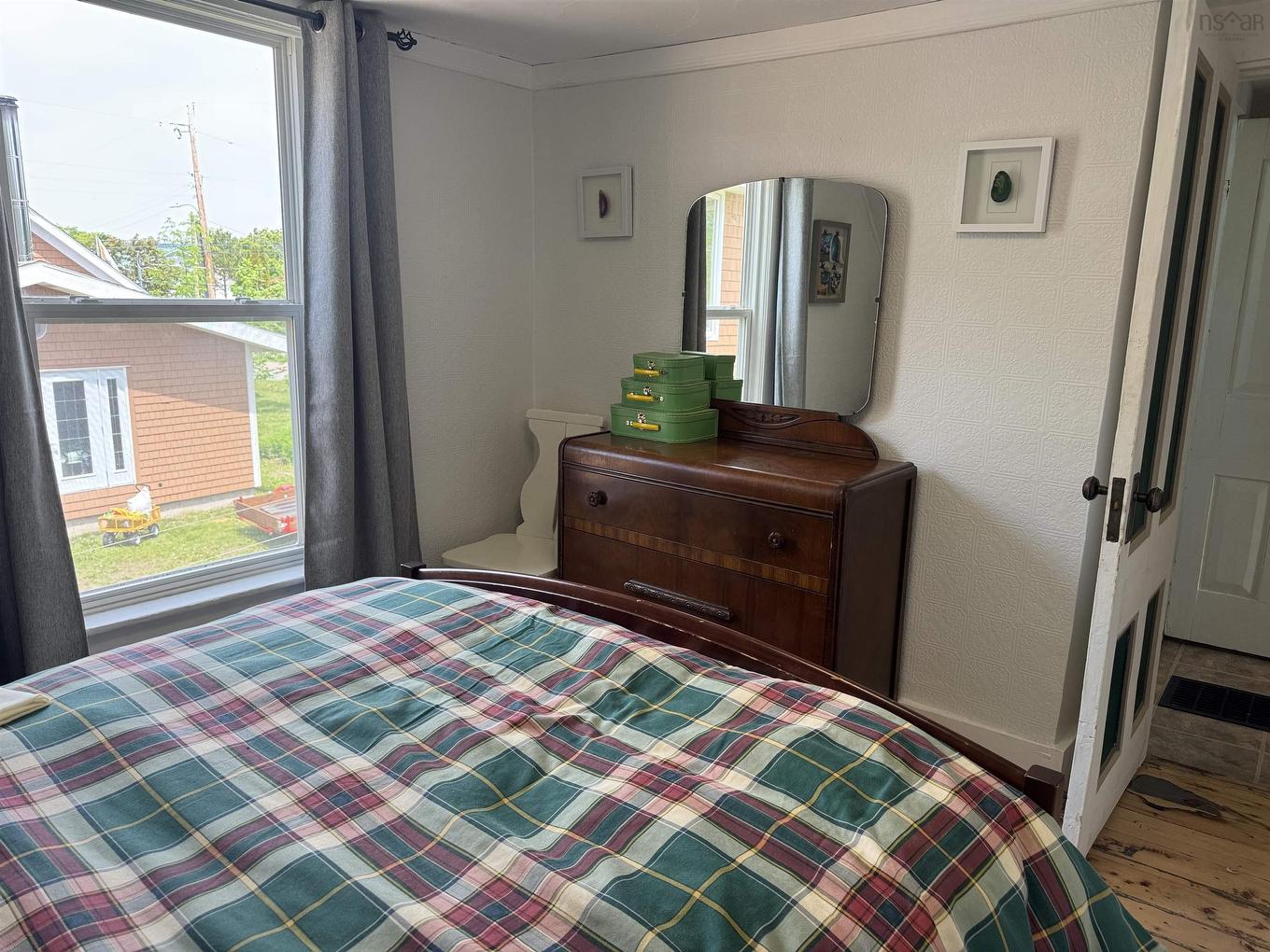 1 Moore Street, Parrsboro, NS
