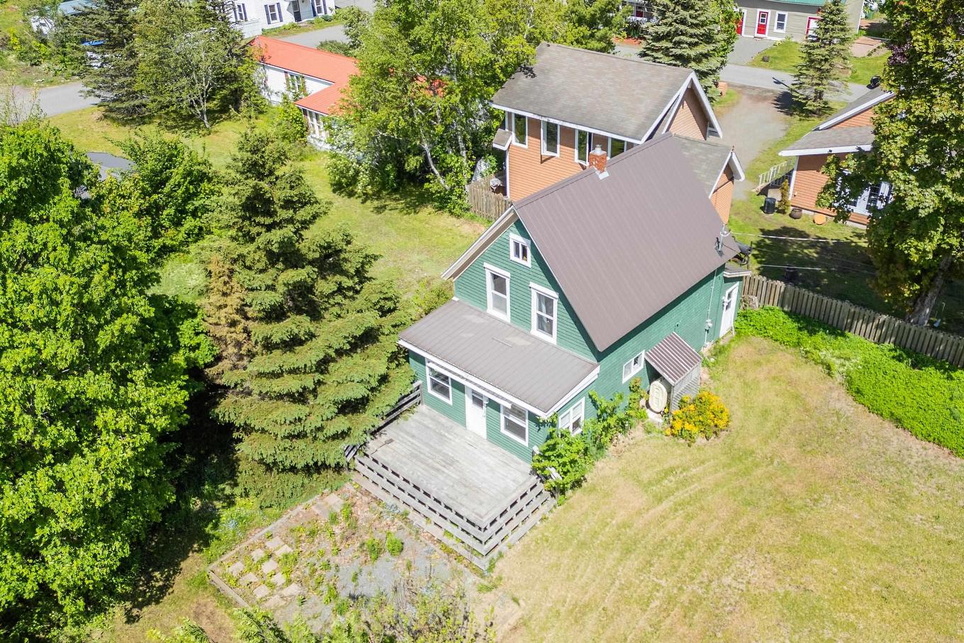 1 Moore Street, Parrsboro, NS