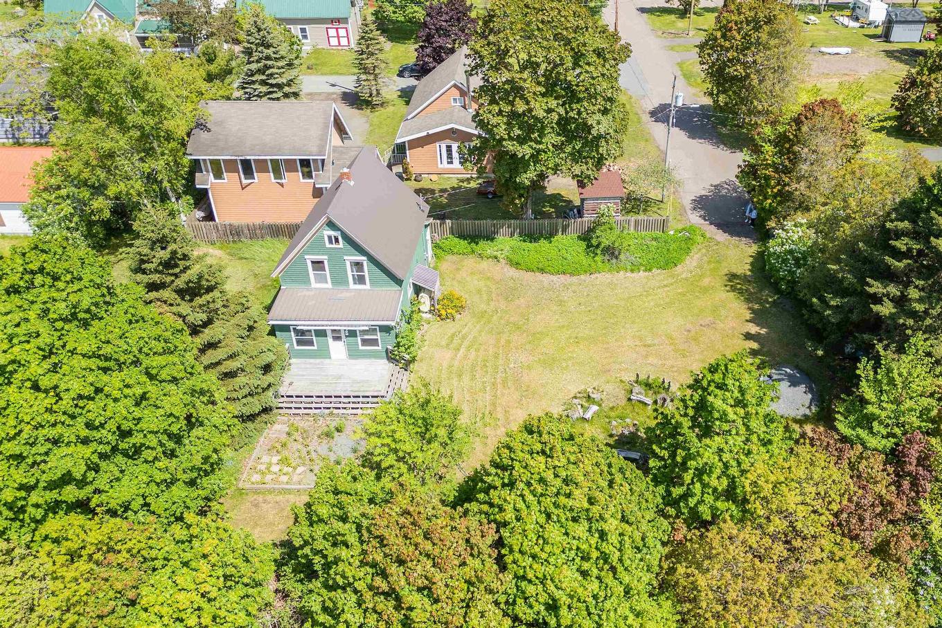 1 Moore Street, Parrsboro, NS