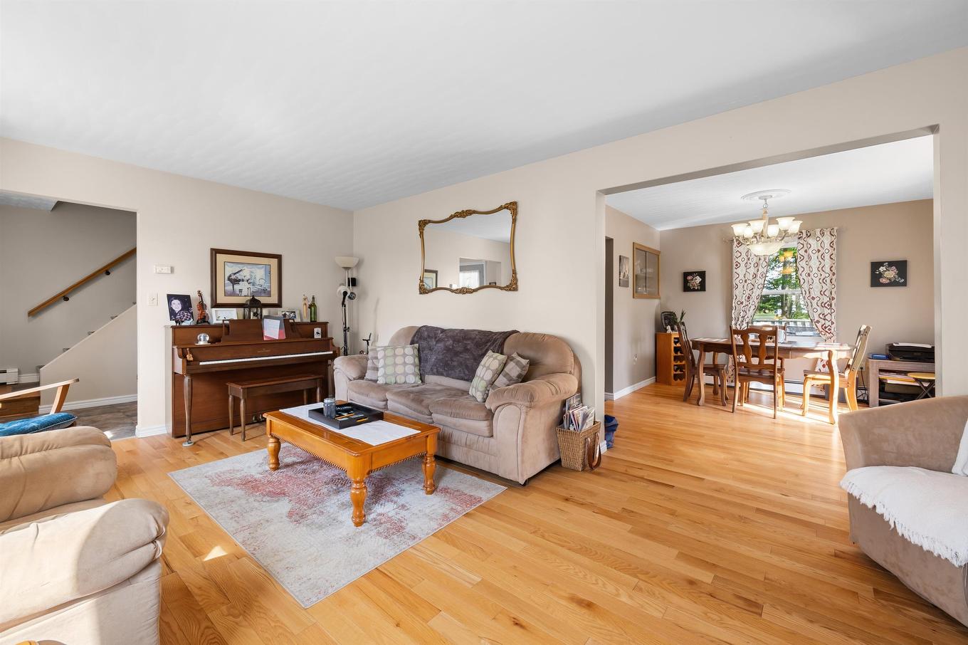 2 Laura Lane, Stratford, PE
