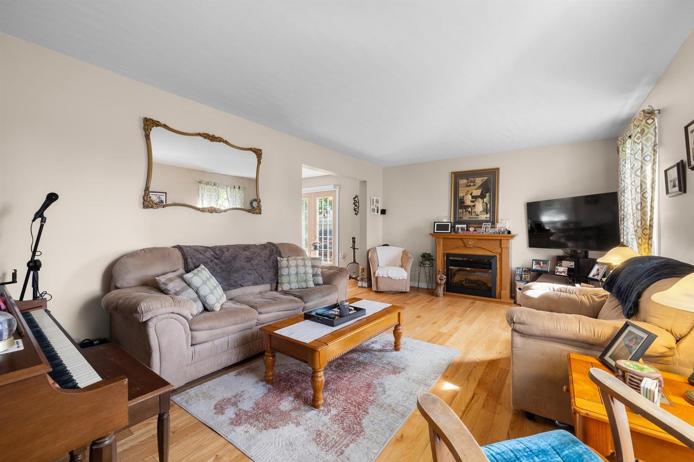 2 Laura Lane, Stratford, PE
