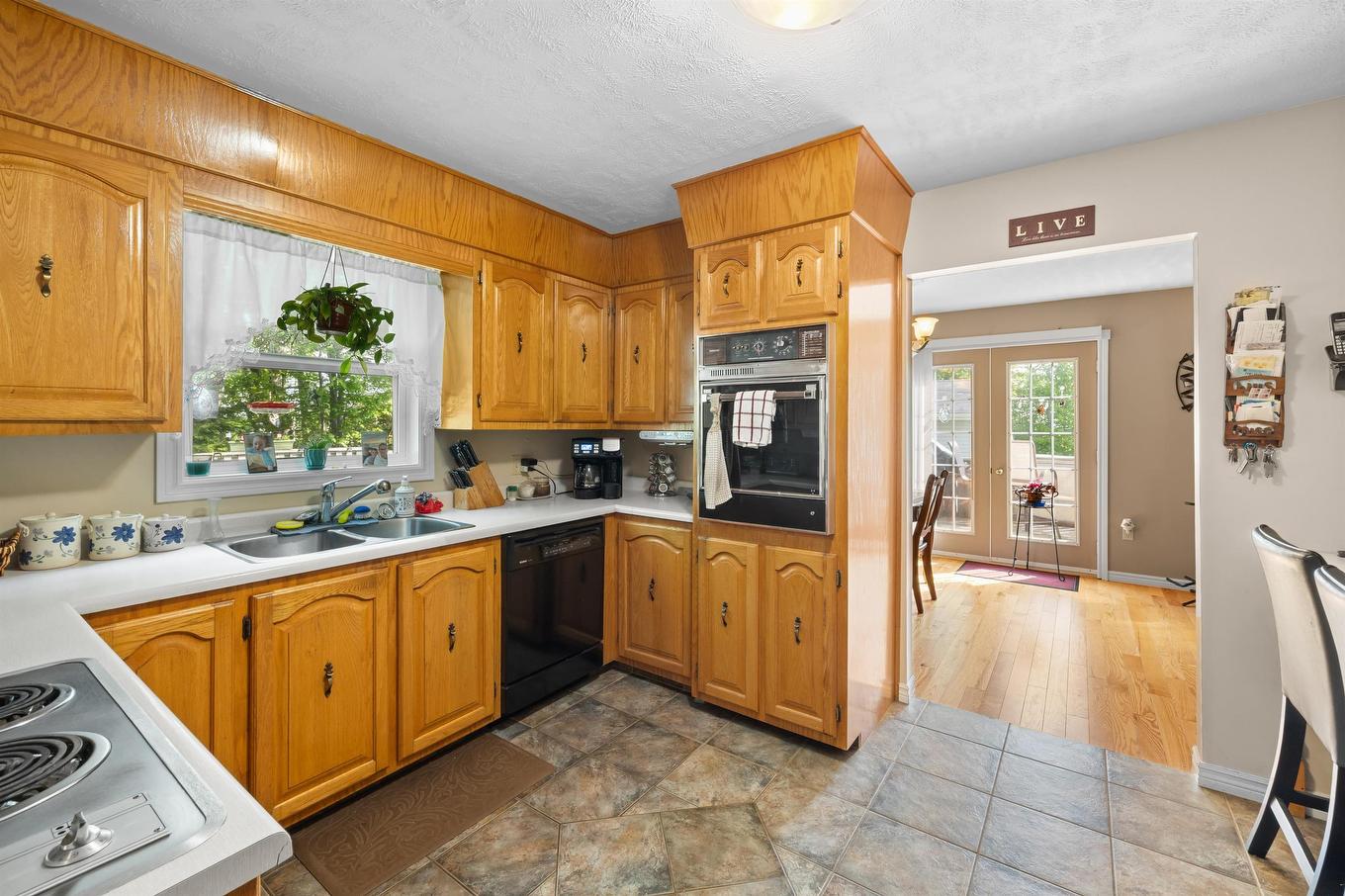 2 Laura Lane, Stratford, PE