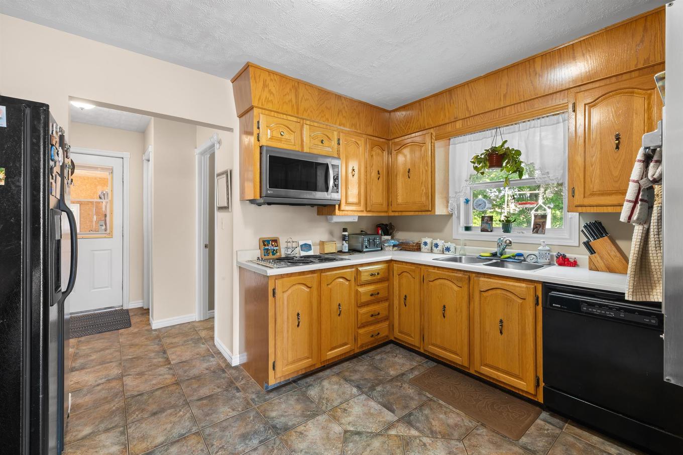 2 Laura Lane, Stratford, PE