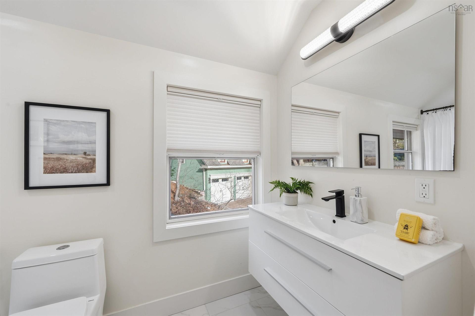 680 Shore Drive, Bedford, NS
