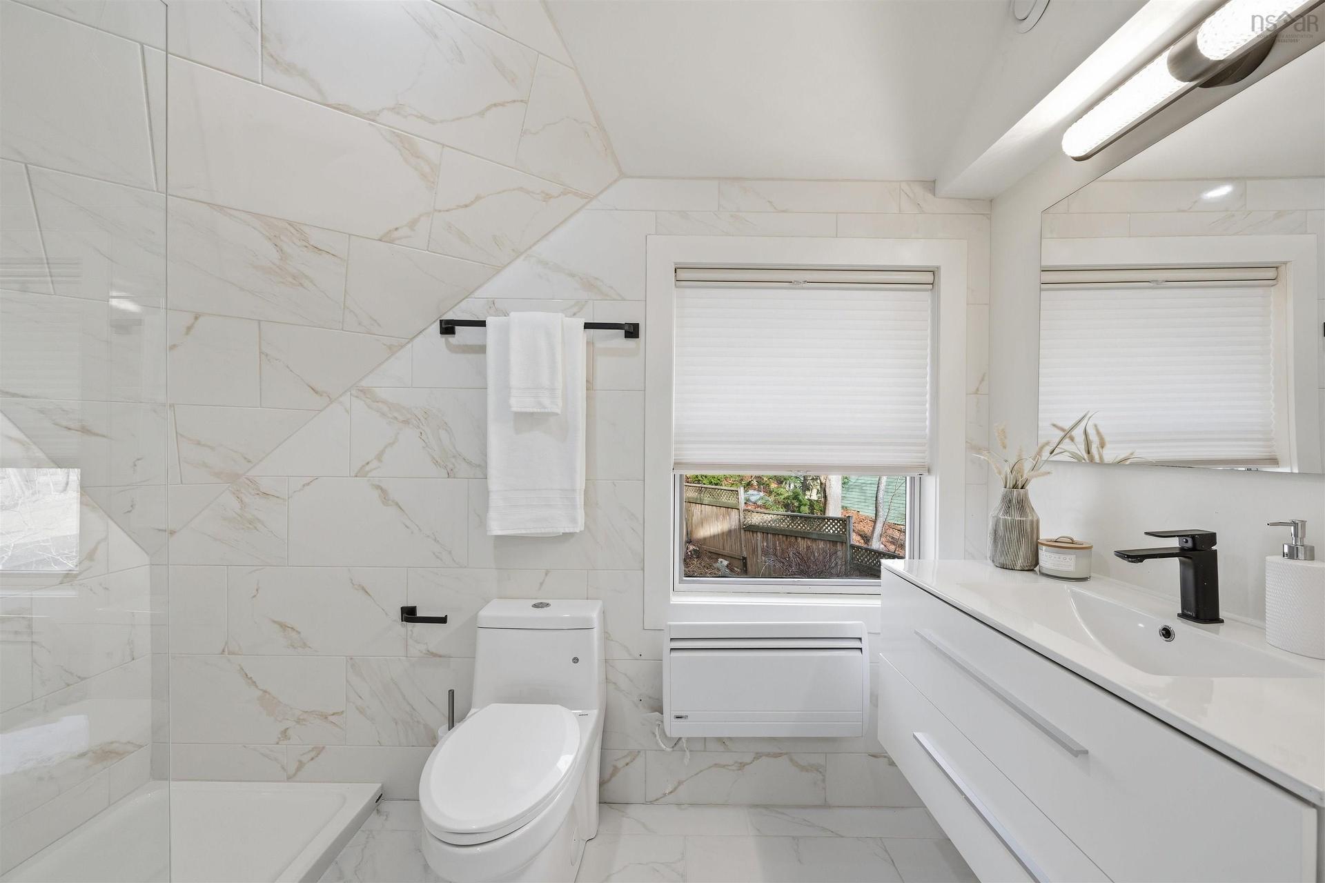 680 Shore Drive, Bedford, NS