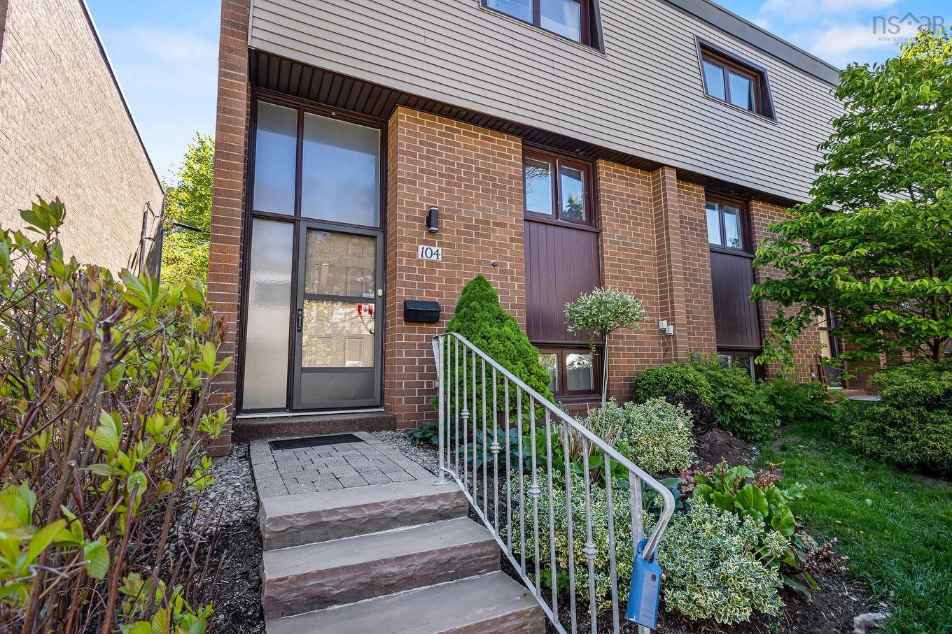 104 Forestside Crescent, Halifax, NS
