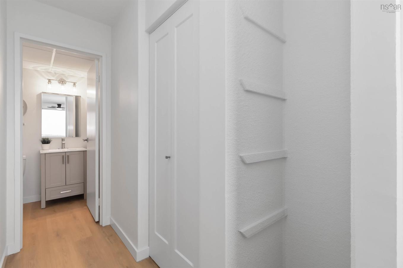 1105 5572 North Ridge Road, Halifax, NS
