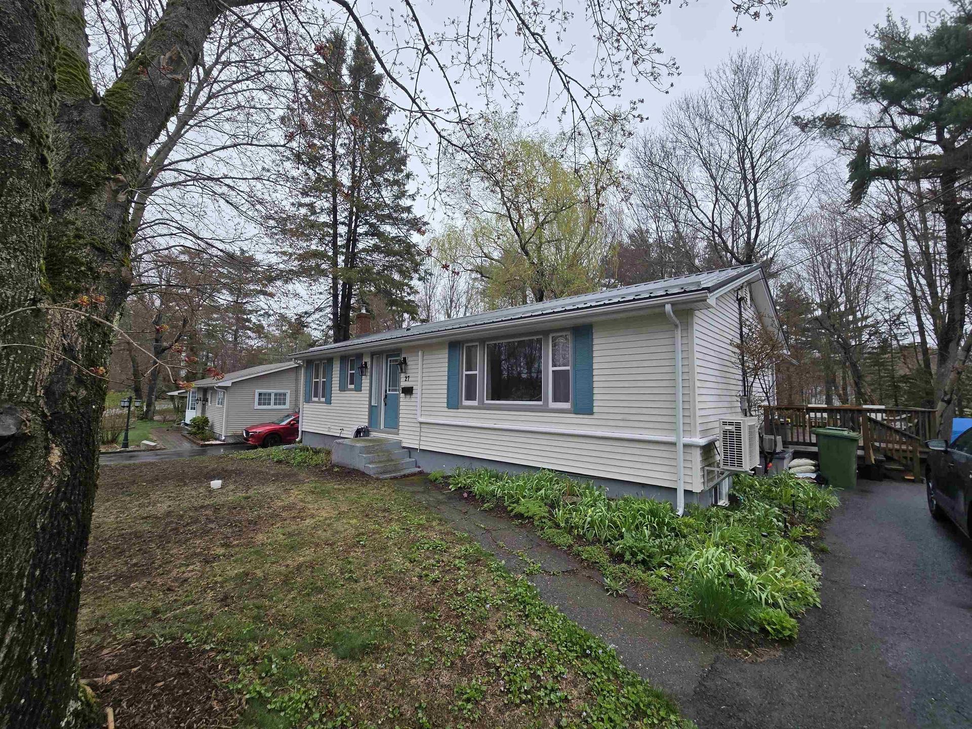 27 Smith Avenue, Bridgewater, NS