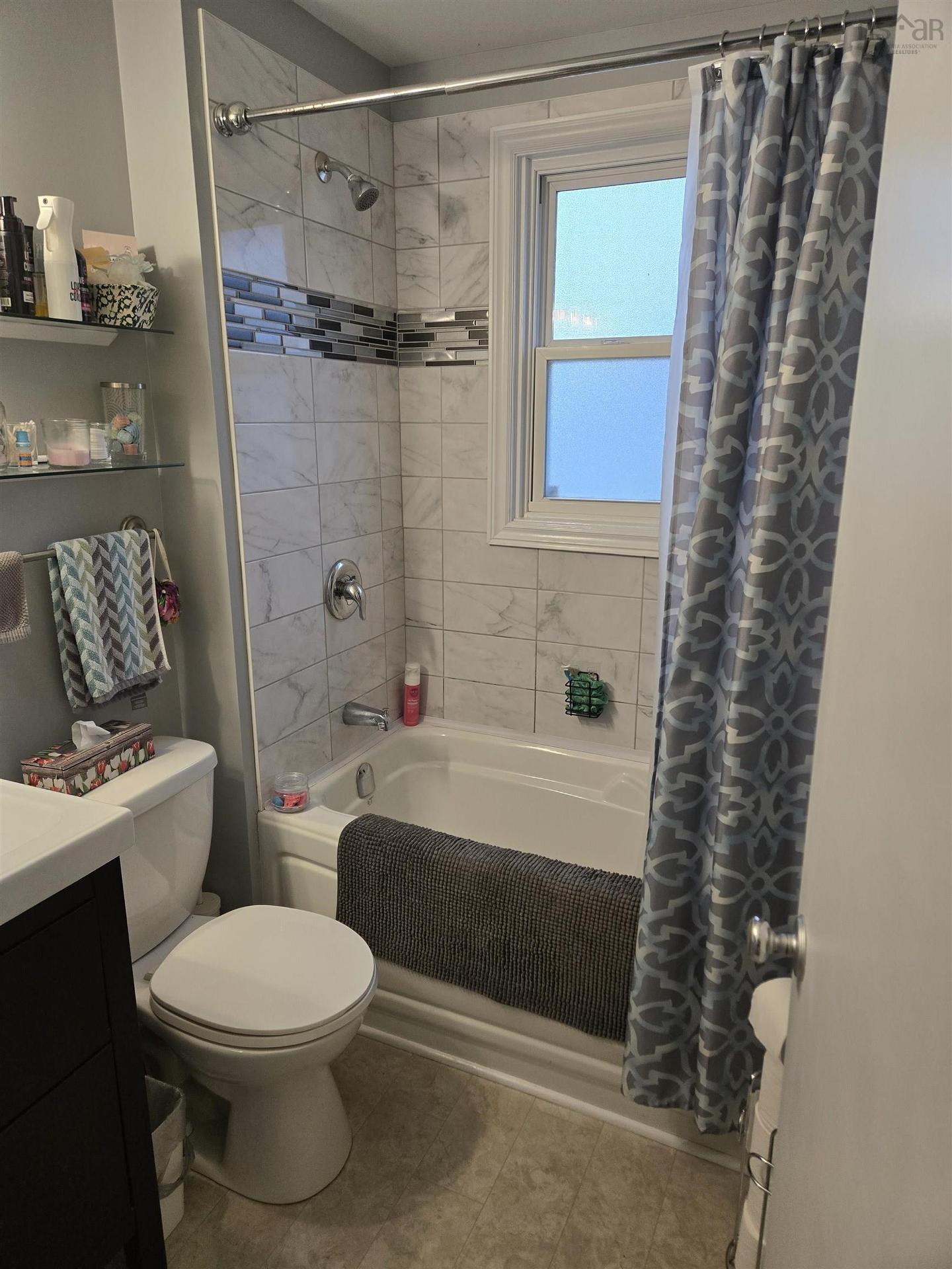 27 Smith Avenue, Bridgewater, NS