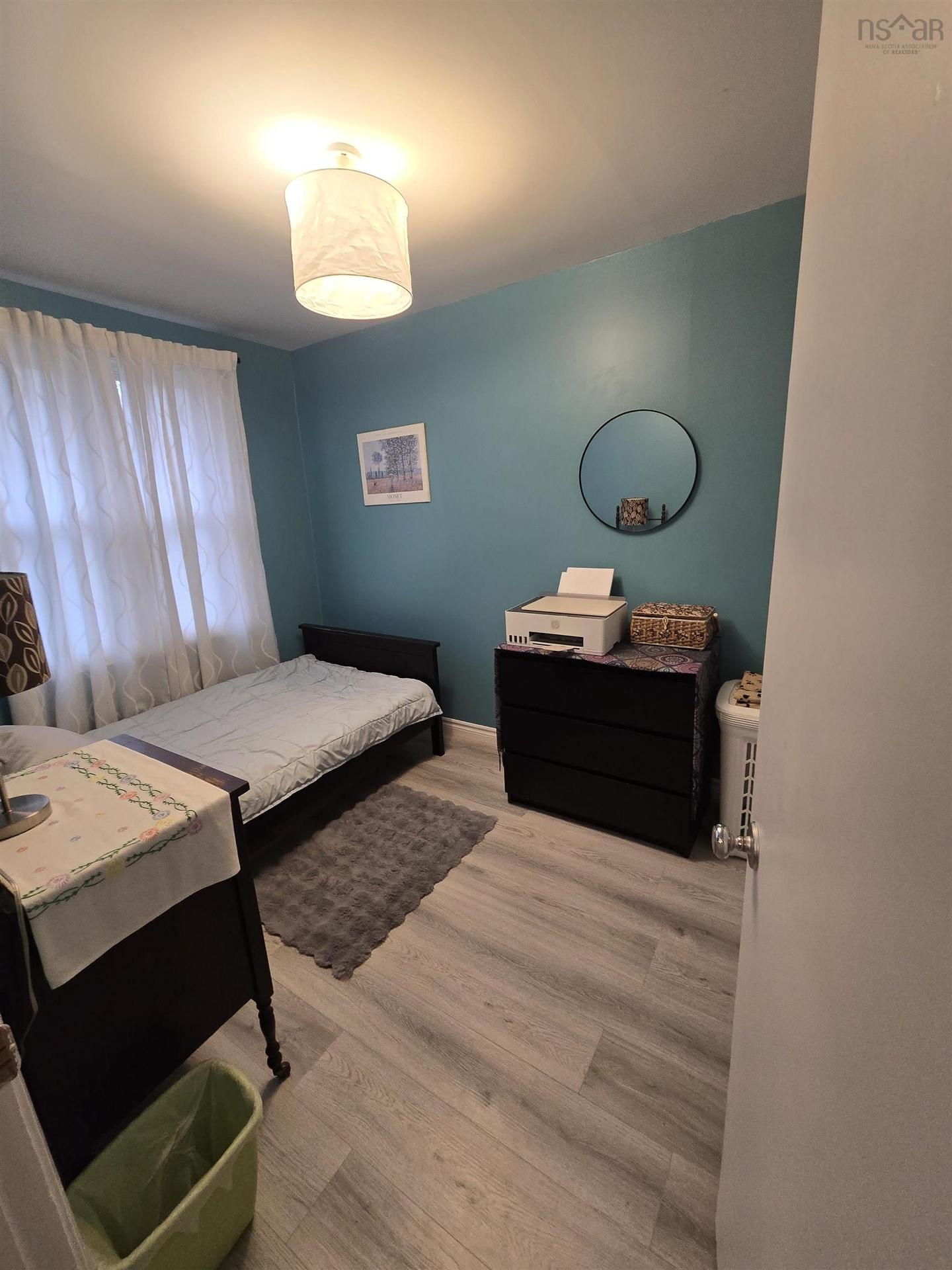 27 Smith Avenue, Bridgewater, NS