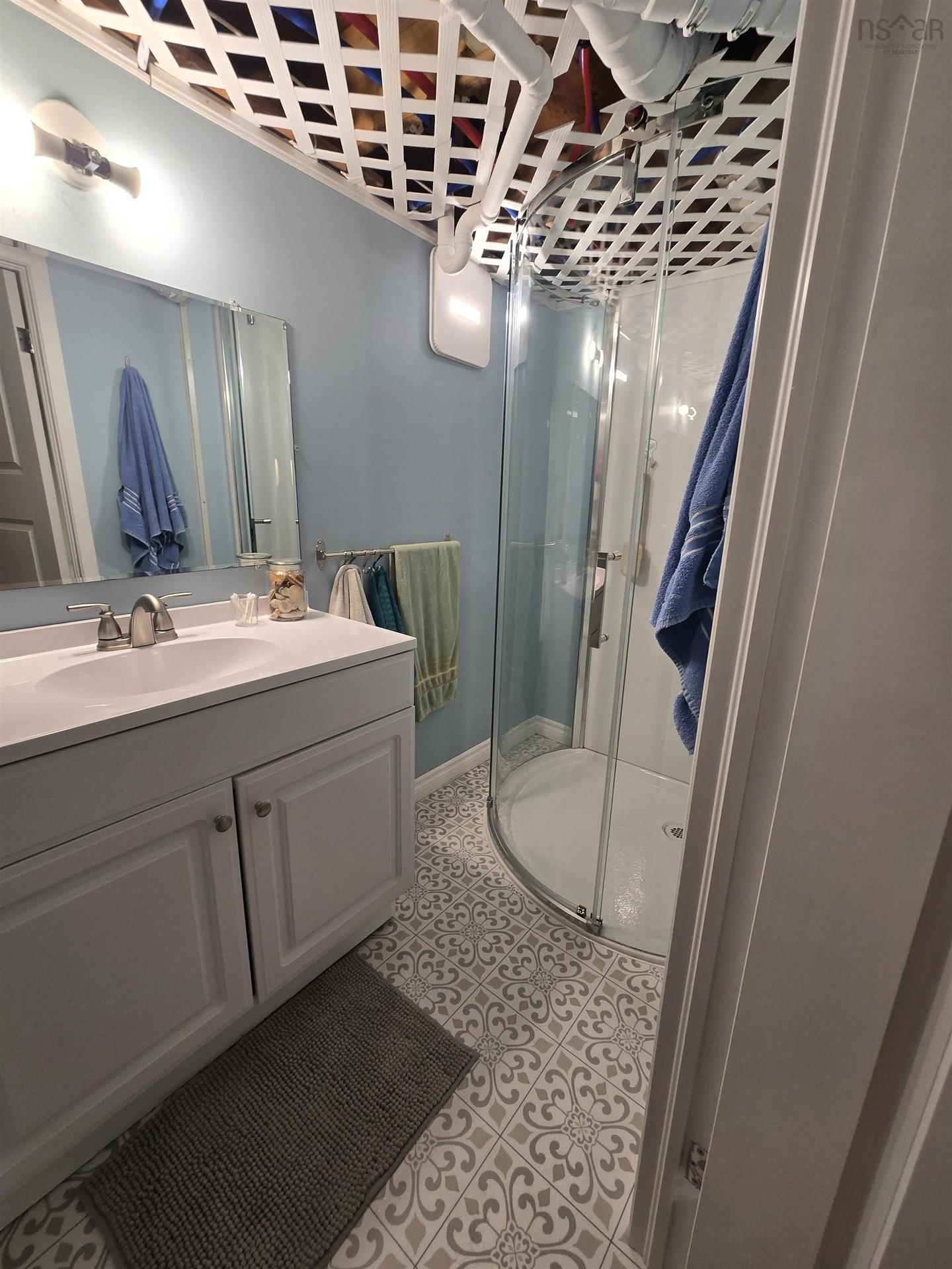 27 Smith Avenue, Bridgewater, NS