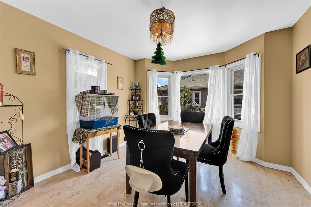 2377 Arthur, Windsor, ON