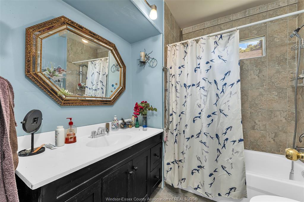 2377 Arthur, Windsor, ON