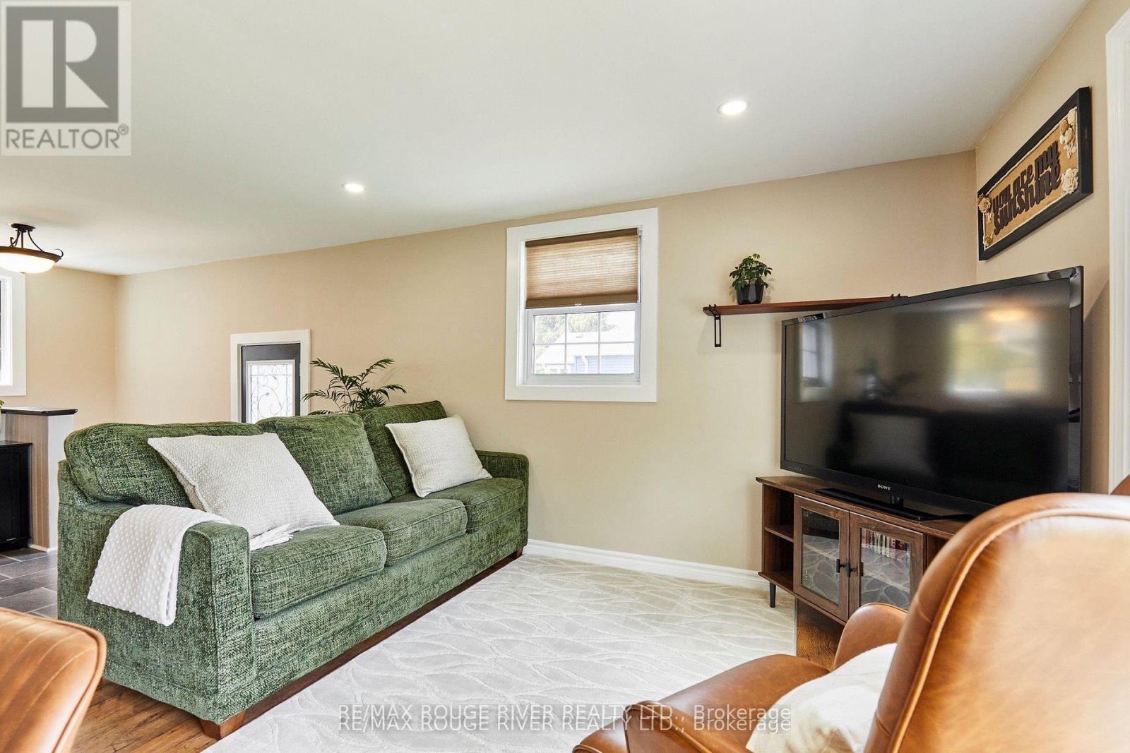 80 Davidge Drive, Scugog, ON