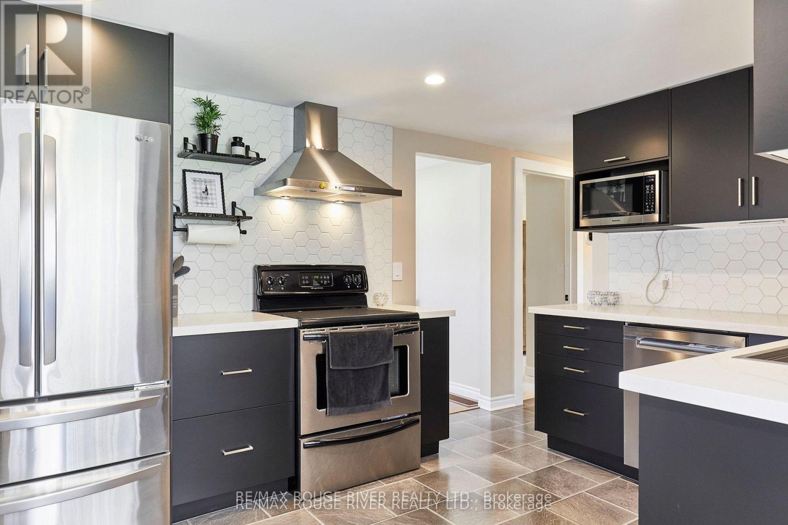 80 Davidge Drive, Scugog, ON
