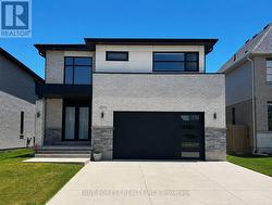 2273 BAKERVILLA AVENUE London South (South V), ON N6P 0E7