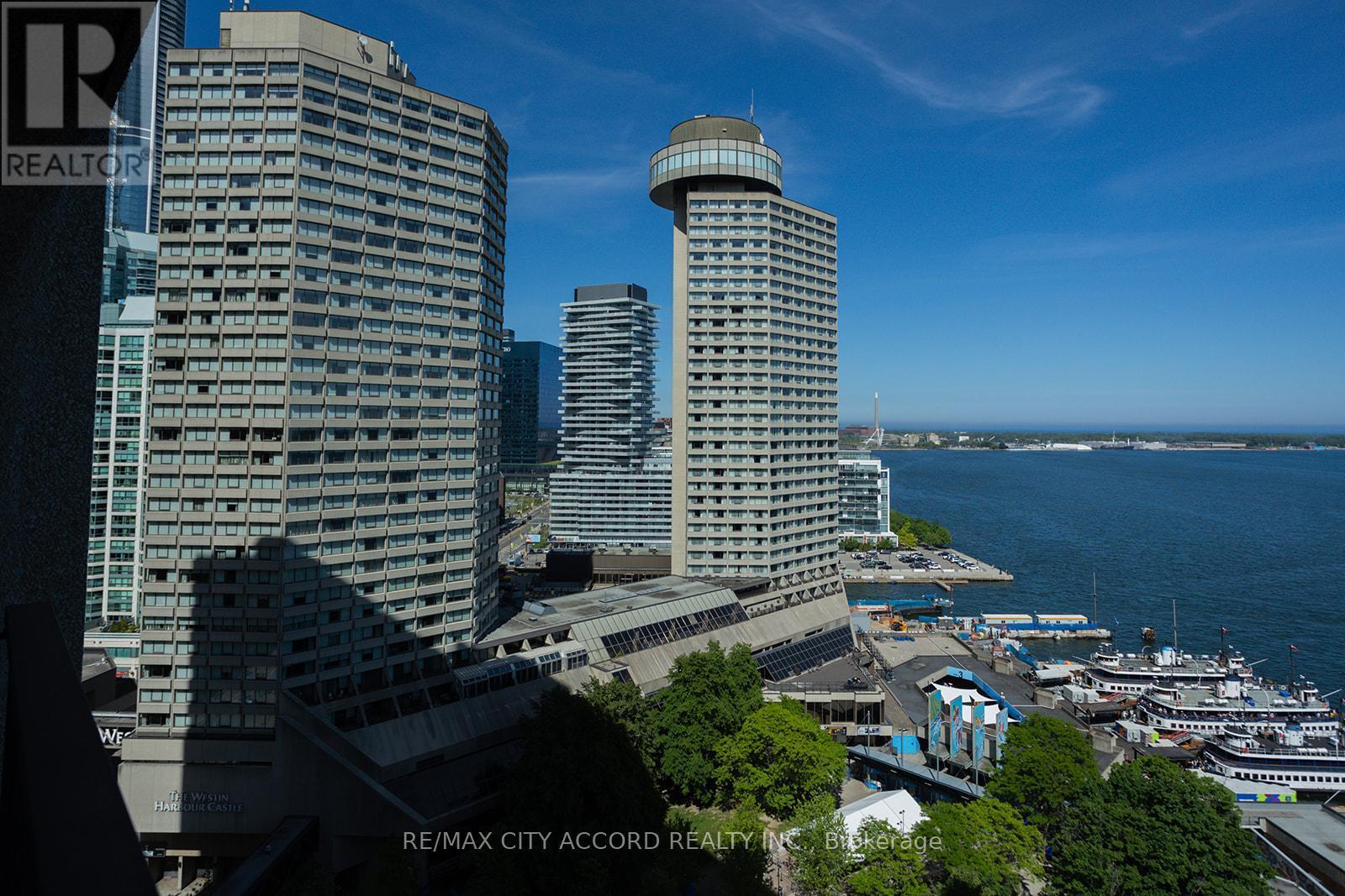2018 - 33 Harbour Square, Toronto, ON