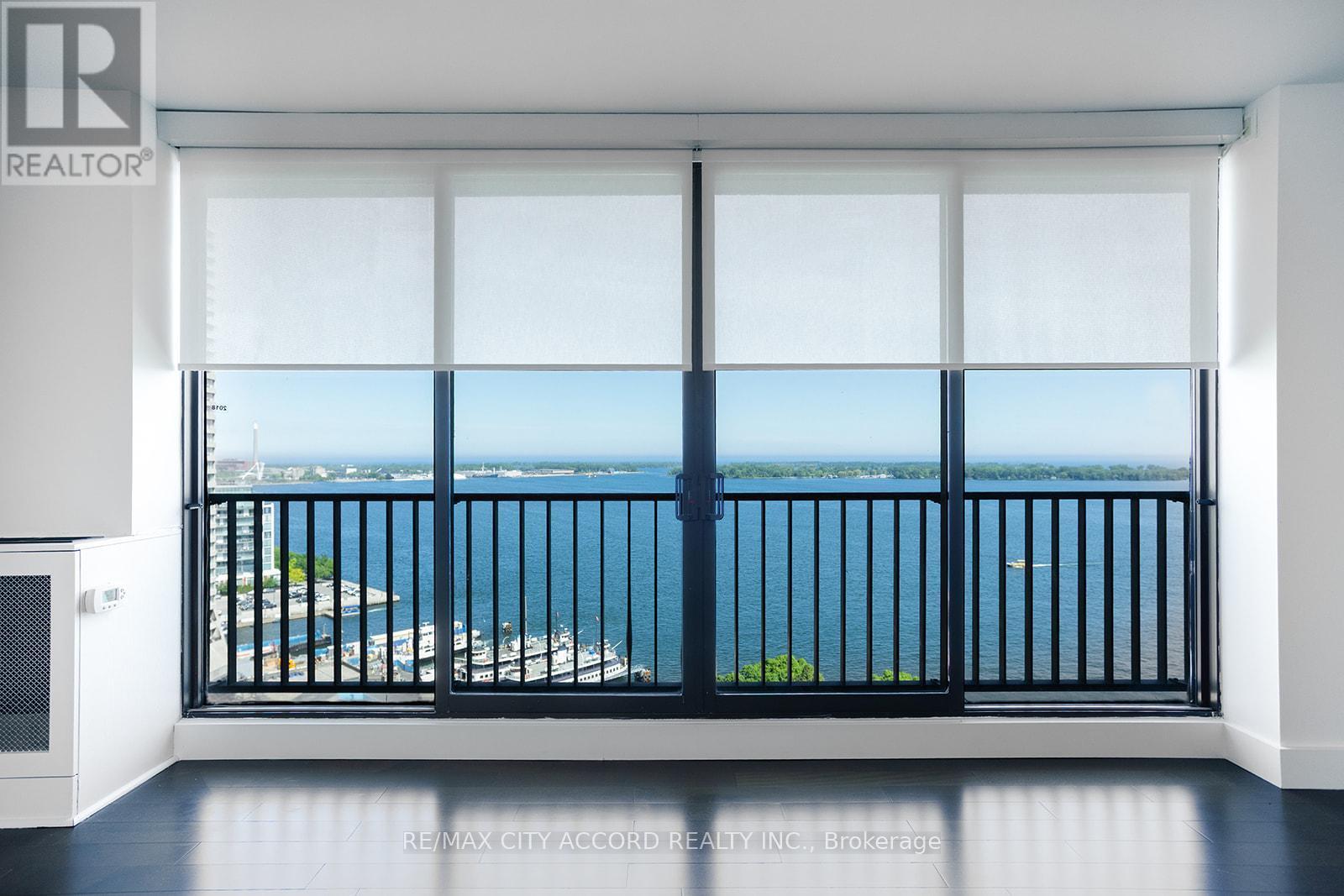 2018 - 33 Harbour Square, Toronto, ON