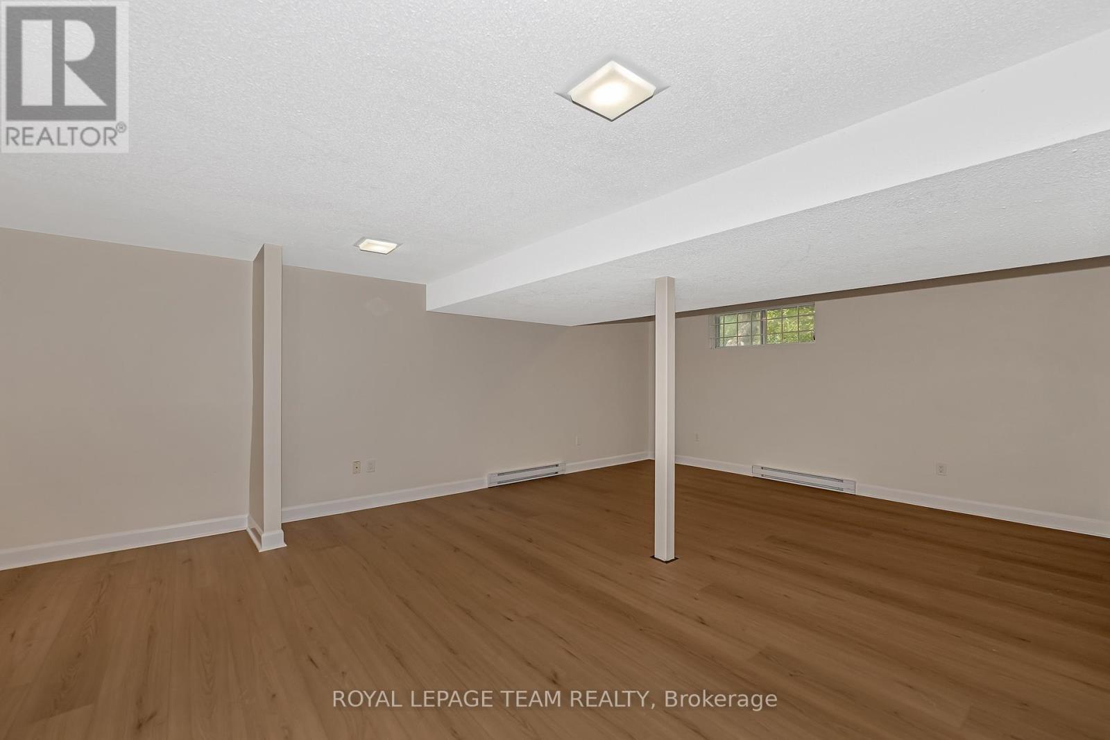 1825 Yale Avenue, Ottawa, ON