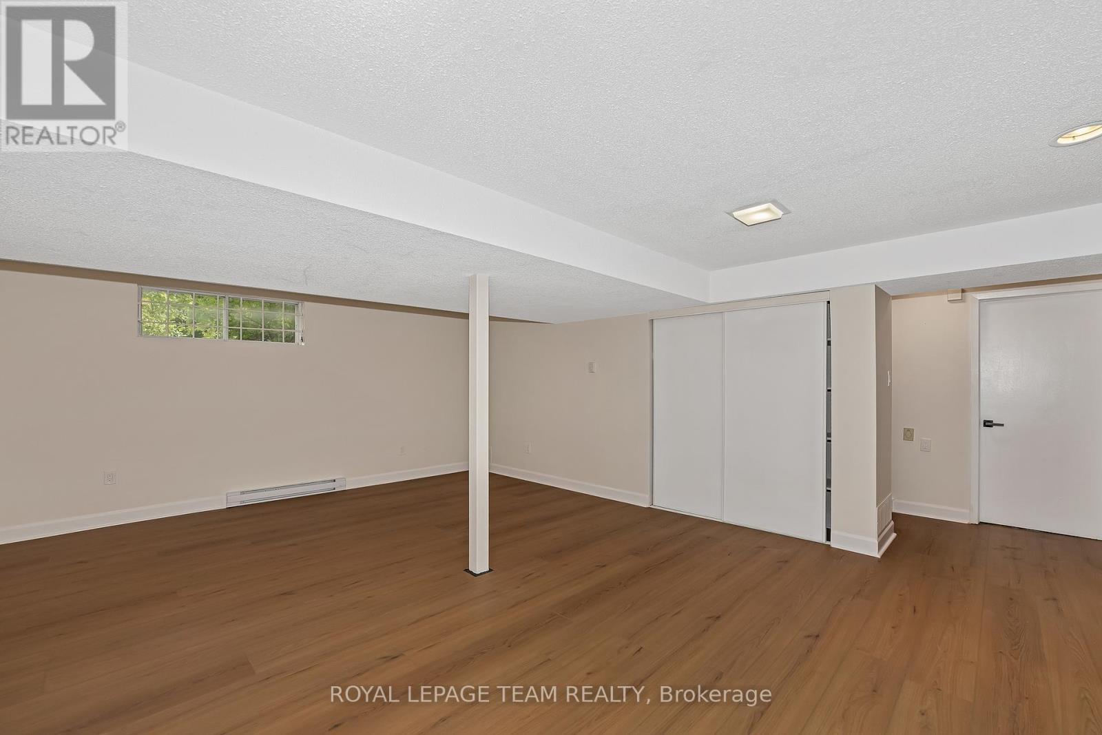 1825 Yale Avenue, Ottawa, ON