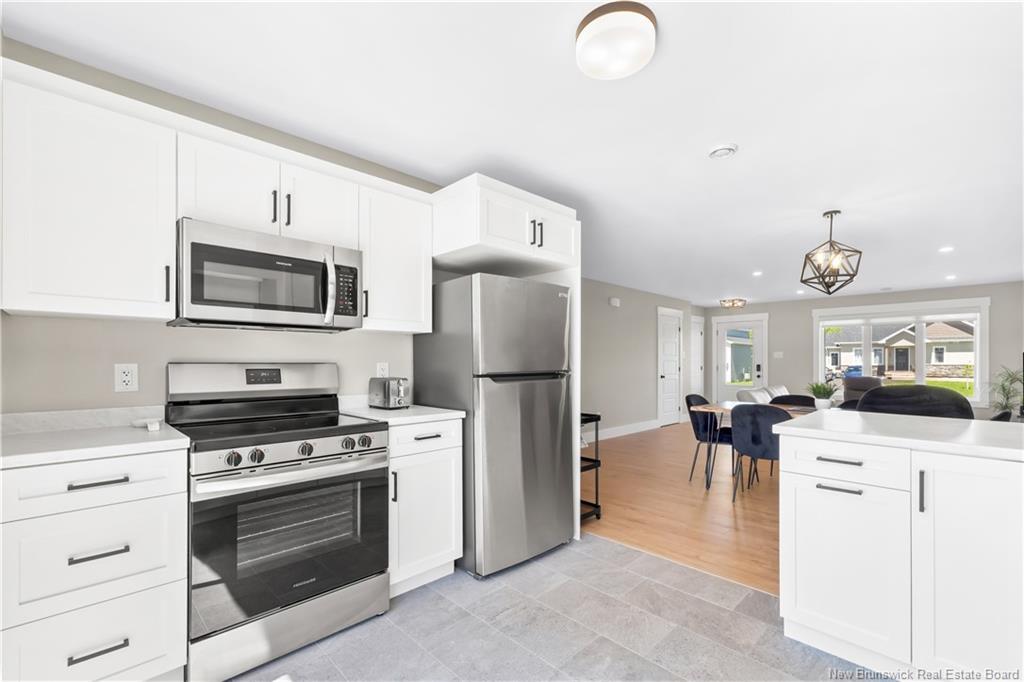100 Macintosh Blvd, Moncton, NB