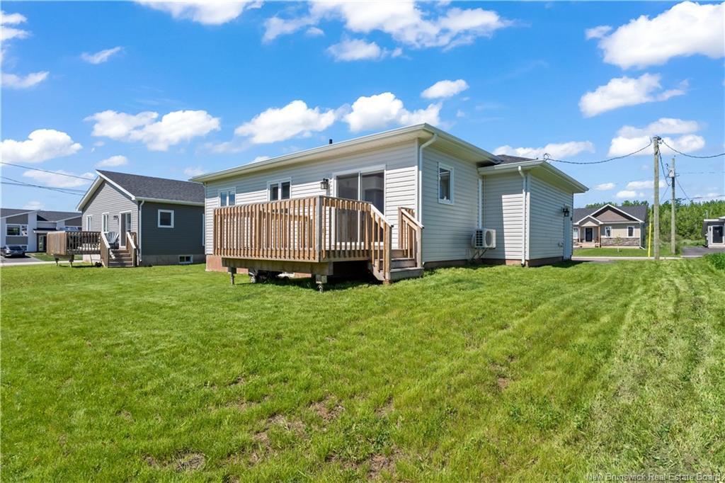 100 Macintosh Blvd, Moncton, NB
