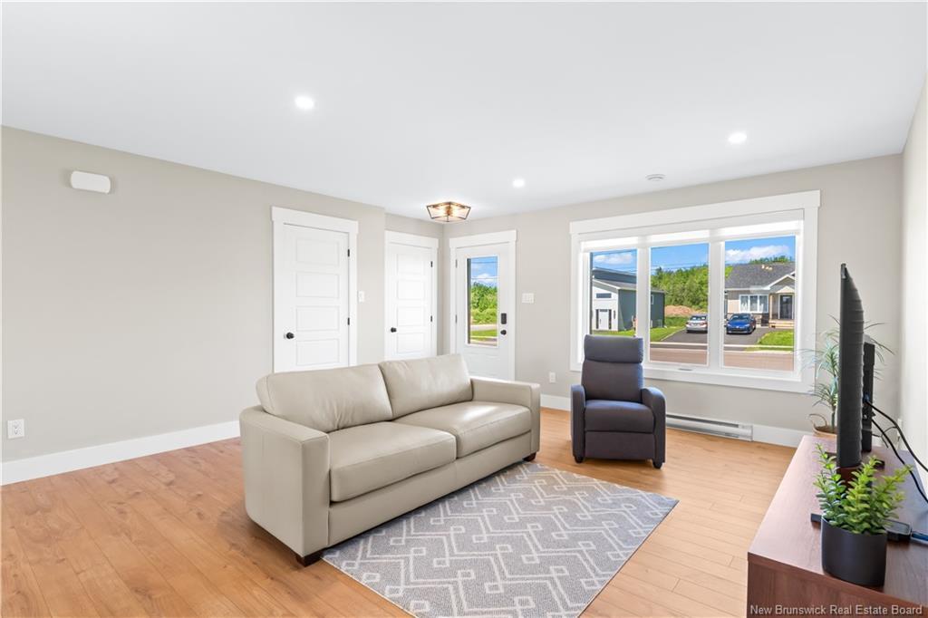 100 Macintosh Blvd, Moncton, NB