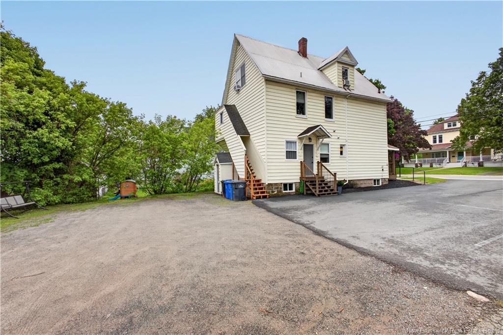114 Pleasant St, Miramichi, NB