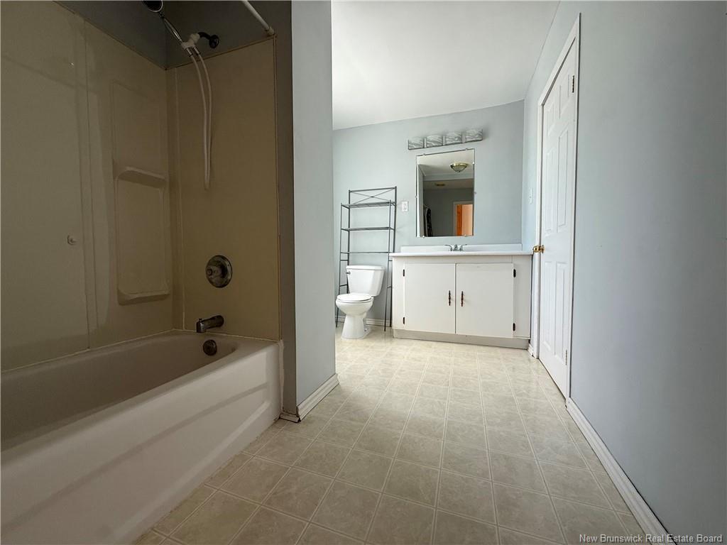 271 Douglas Ave, Bathurst, NB