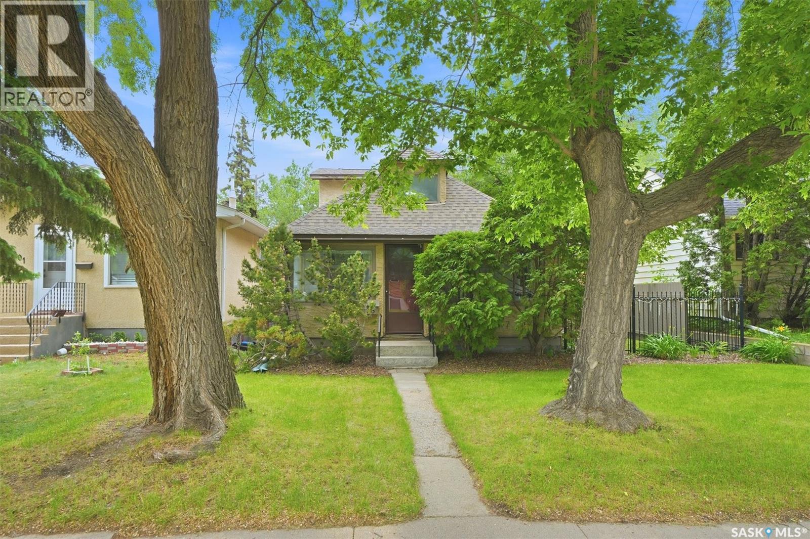 1003 6Th Street E, Saskatoon, SK