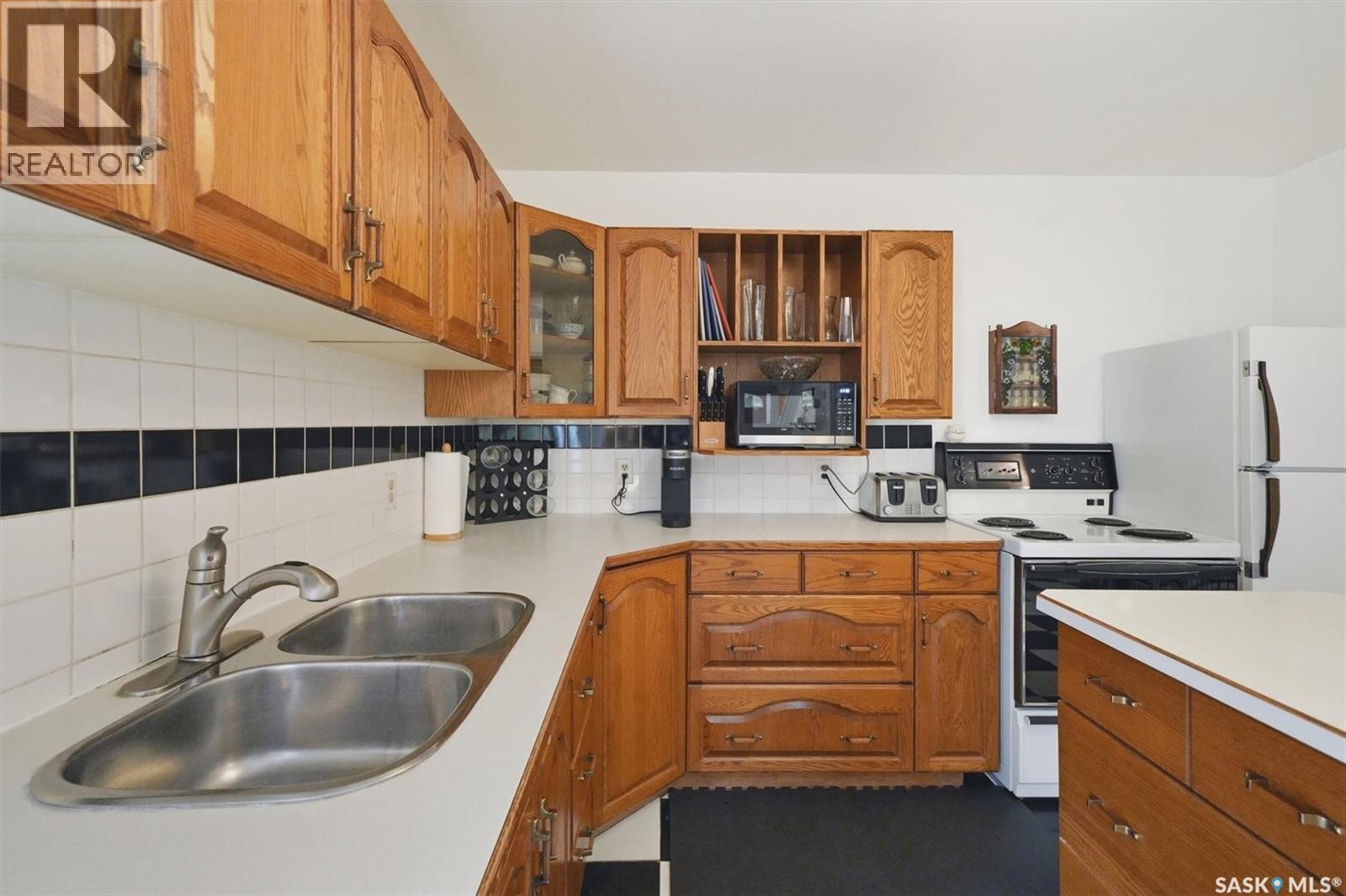 1003 6Th Street E, Saskatoon, SK