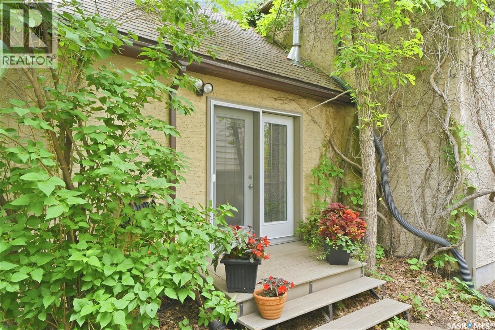 1003 6Th Street E, Saskatoon, SK
