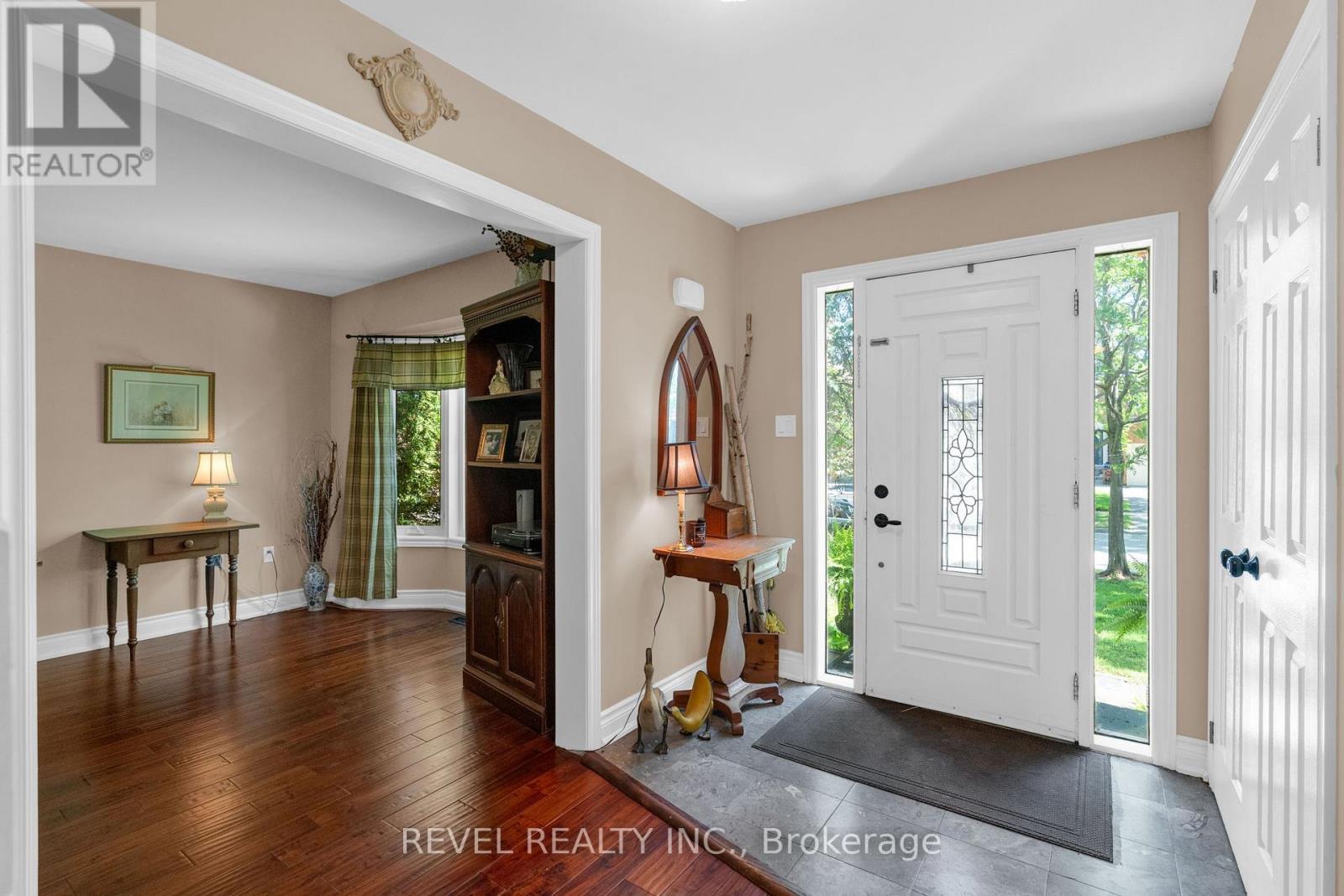 33 Falling Brook Drive, Barrie, ON