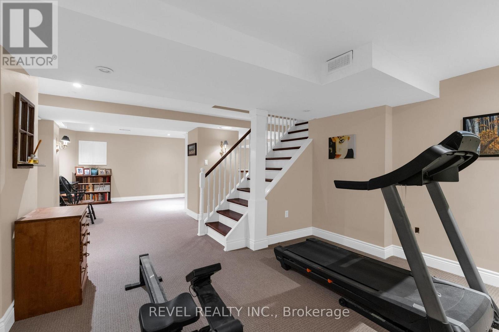 33 Falling Brook Drive, Barrie, ON