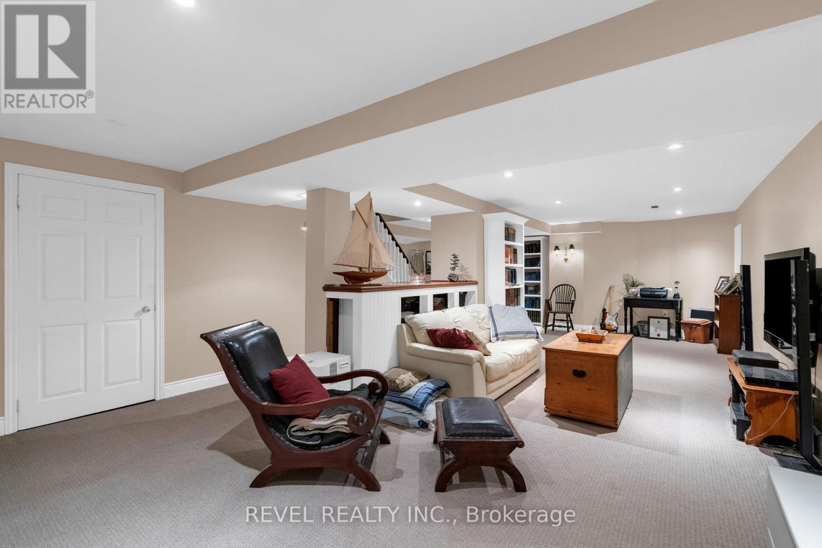 33 Falling Brook Drive, Barrie, ON